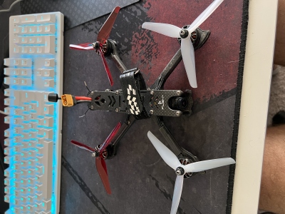 5’ FPV Dron 4S Analog + komplet příslušenství